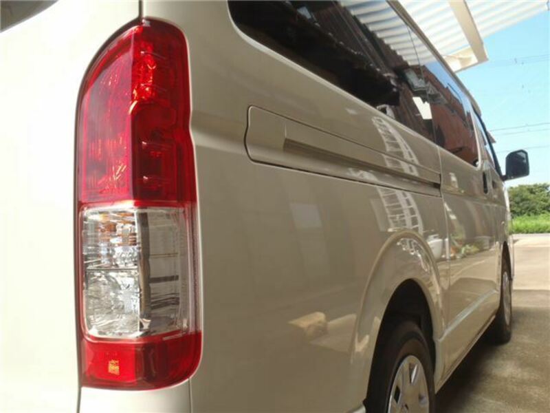 HIACE VAN-17