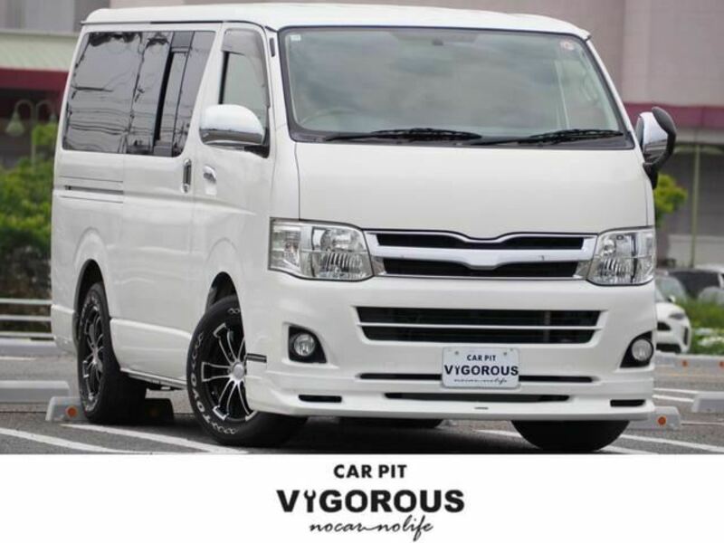 TOYOTA　HIACE VAN