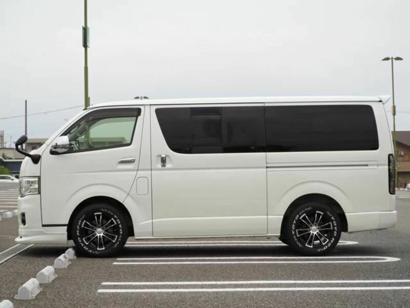 HIACE VAN-14