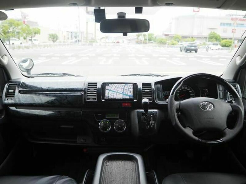 HIACE VAN-18