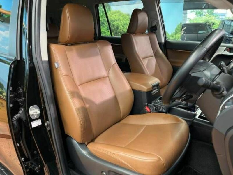 LAND CRUISER PRADO-10