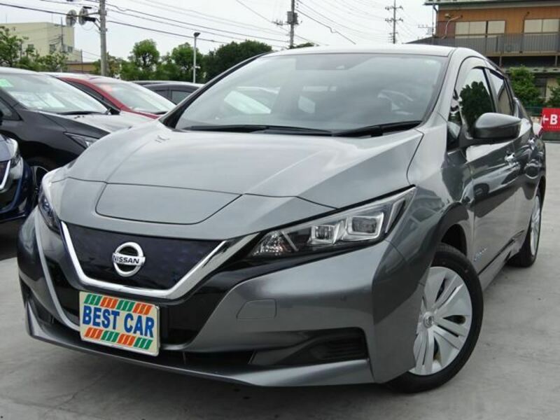 NISSAN　LEAF