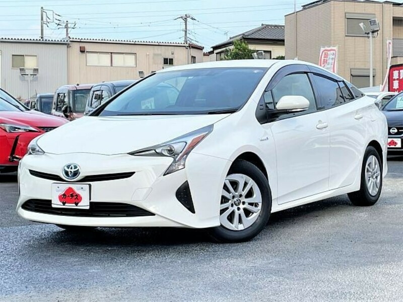 TOYOTA　PRIUS