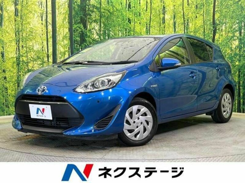 TOYOTA　AQUA