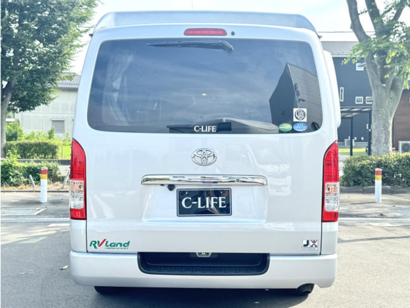 HIACE-12