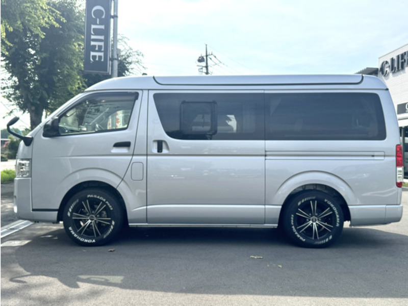 HIACE-10