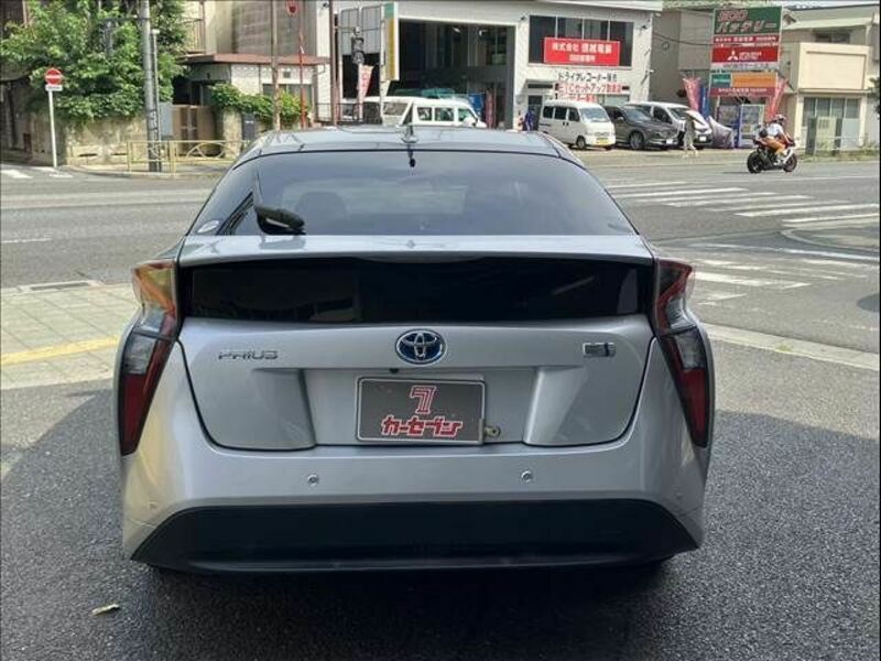 PRIUS-5