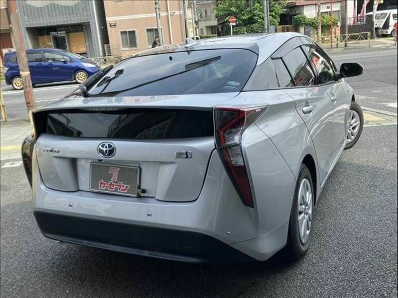 PRIUS-7