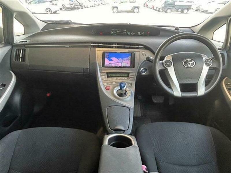 PRIUS-7