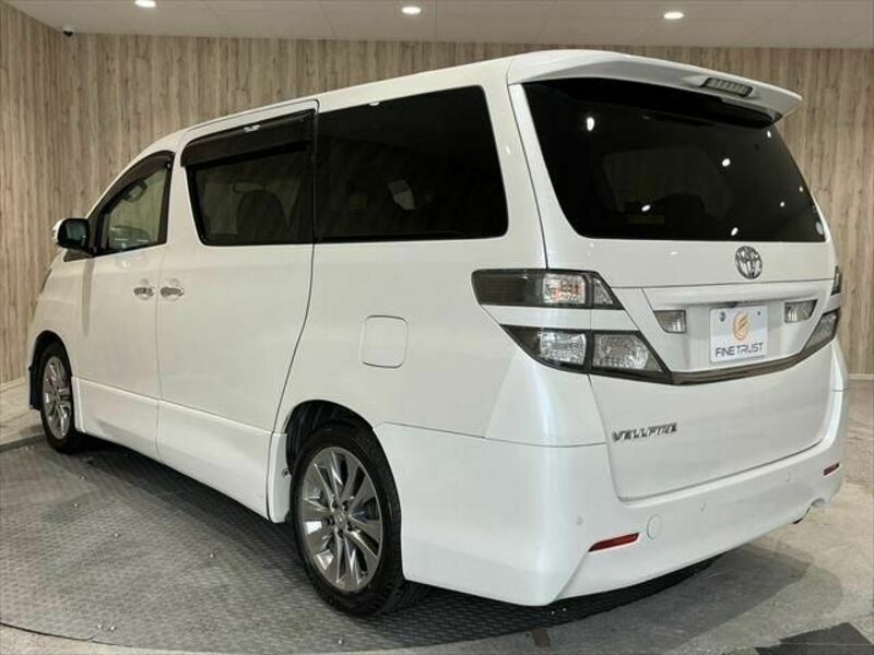 VELLFIRE-20