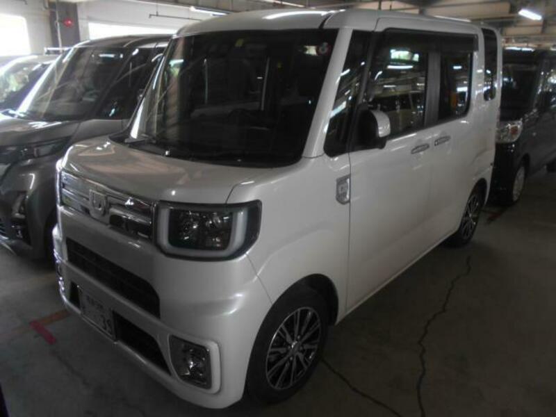 DAIHATSU　WAKE