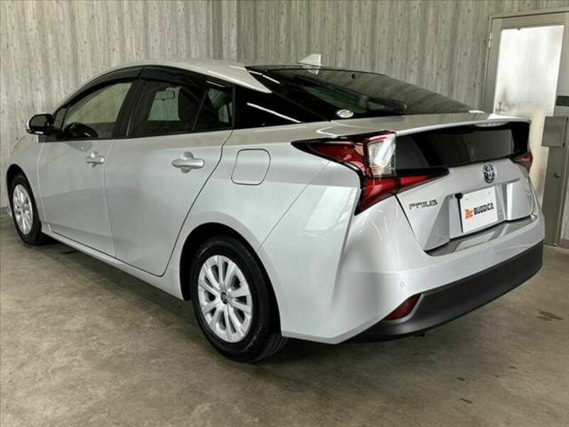 PRIUS-12