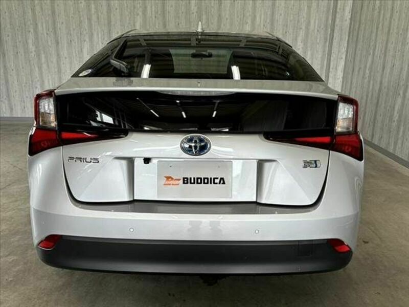 PRIUS-13