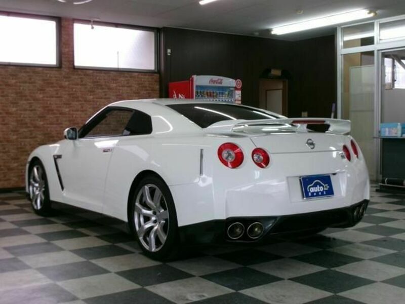 GT-R-1