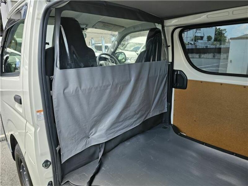 HIACE VAN-7