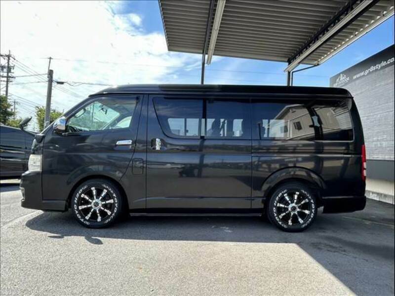 HIACE VAN-13