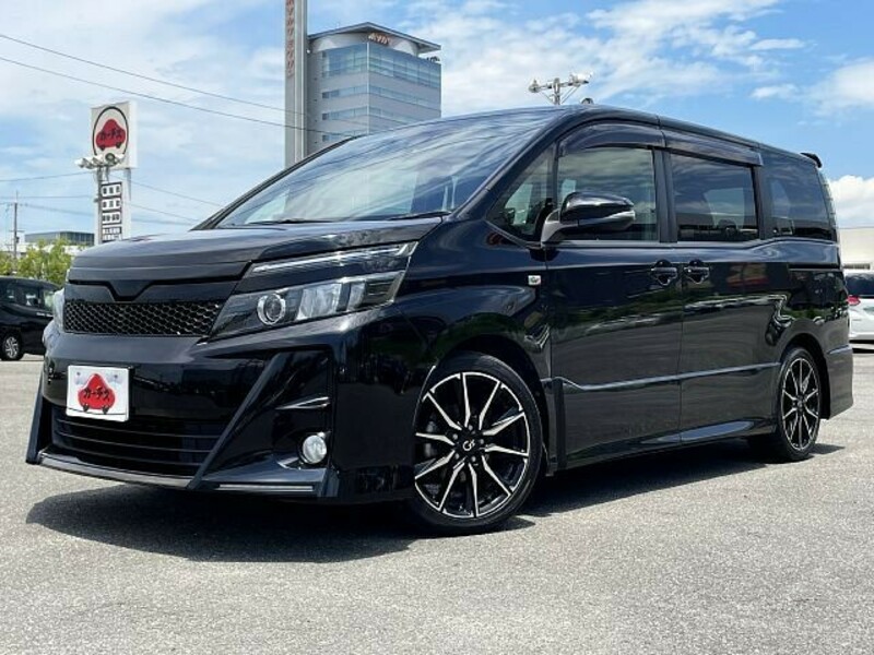 TOYOTA　VOXY