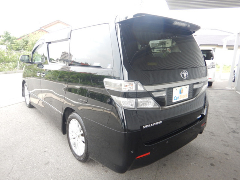 VELLFIRE-9