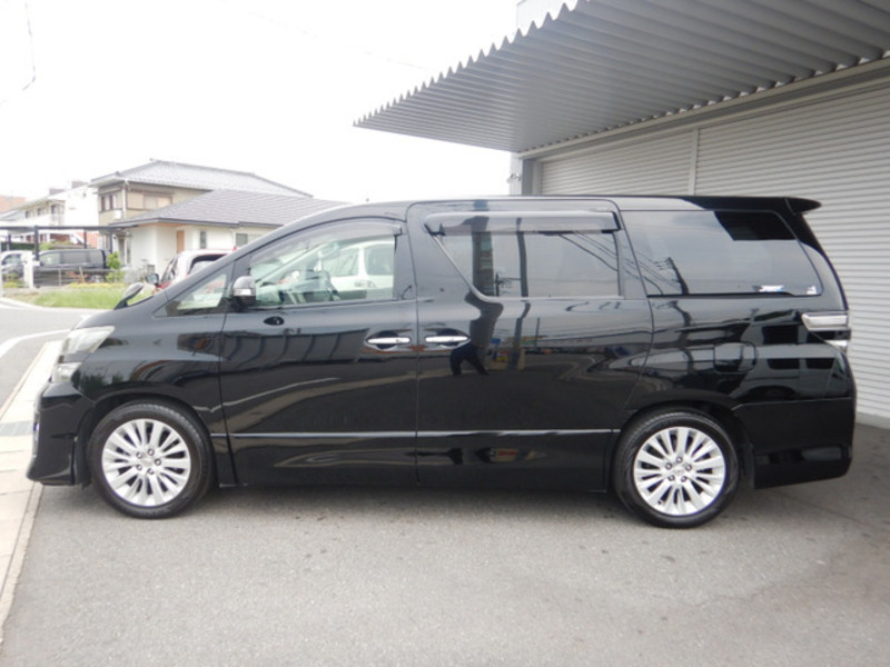 VELLFIRE-5