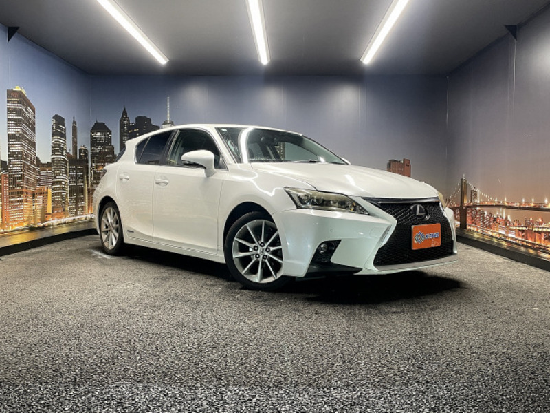 LEXUS　CT