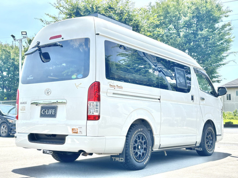 HIACE-11