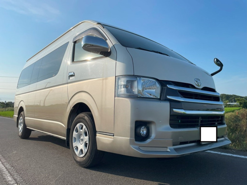 HIACE-9