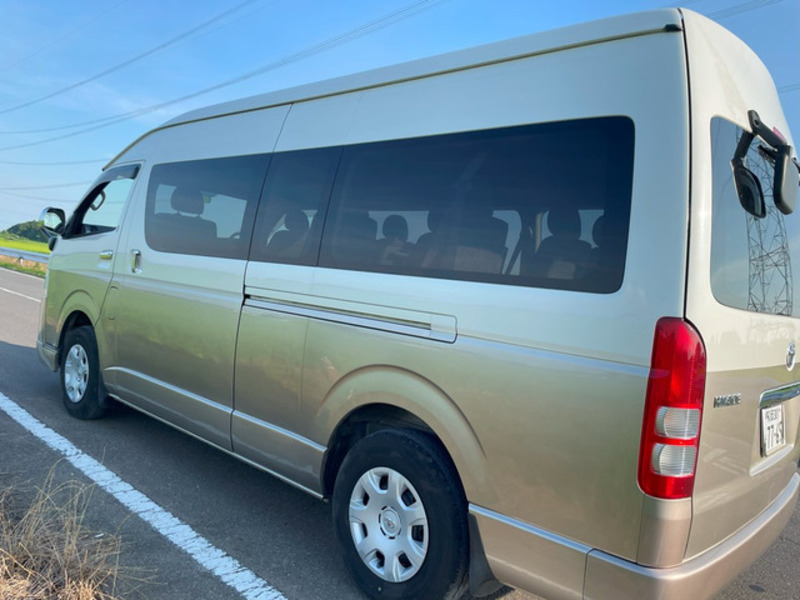 HIACE-13