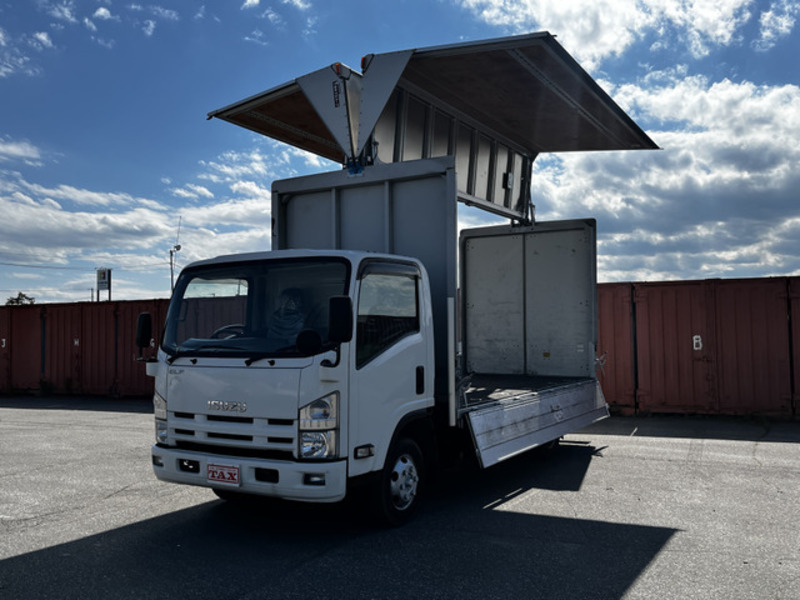 ISUZU　ELF