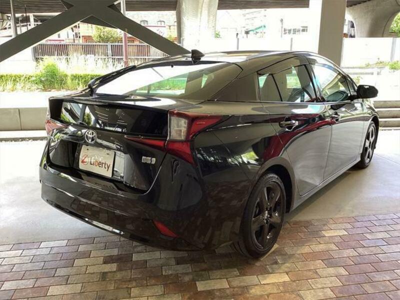 PRIUS-3