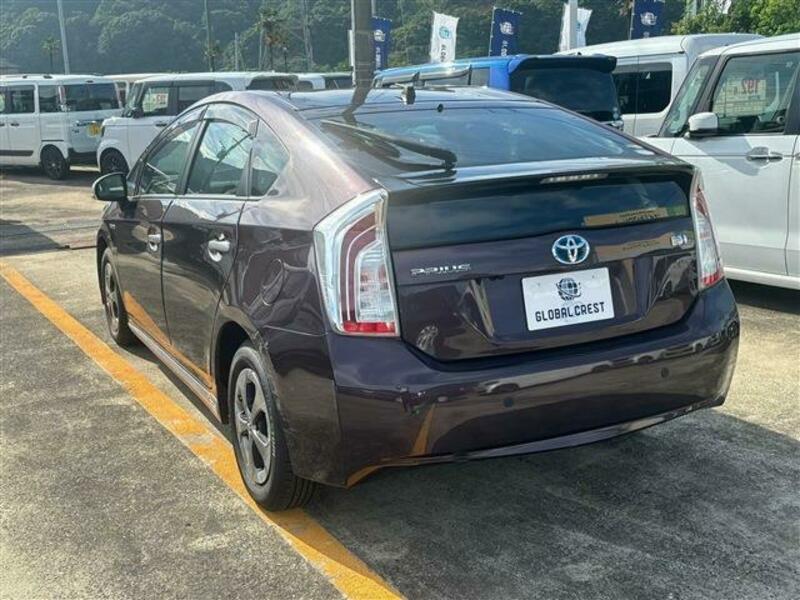 PRIUS-9