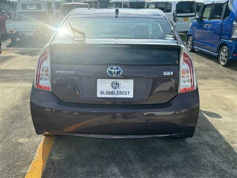 PRIUS-10