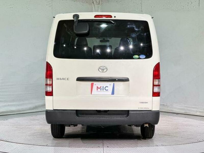 HIACE VAN-14