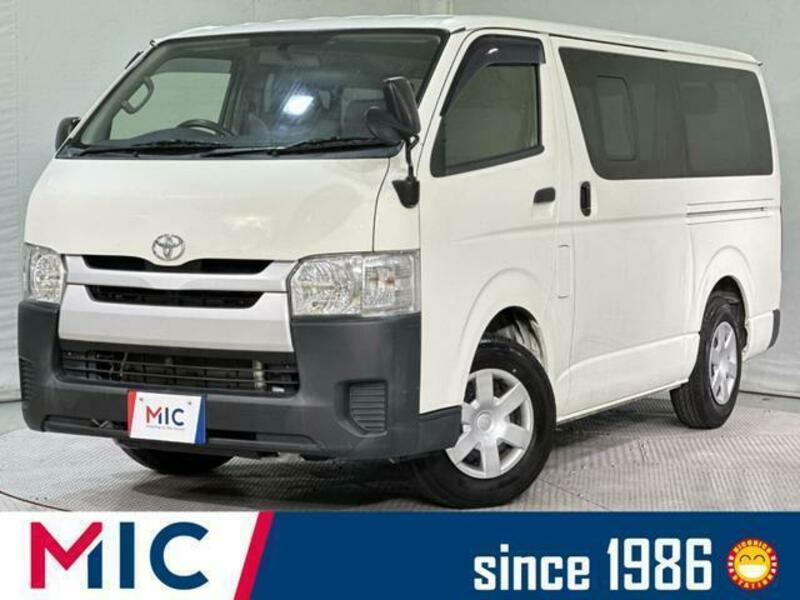 TOYOTA　HIACE VAN