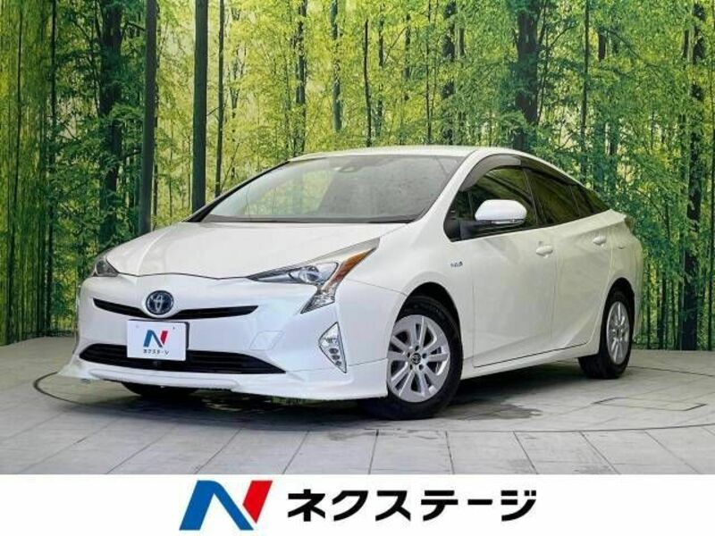 TOYOTA　PRIUS