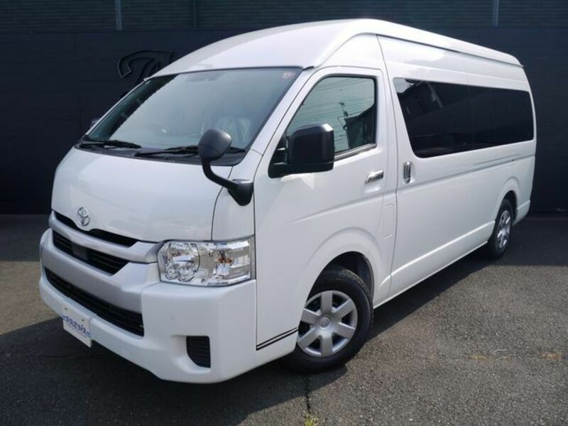 HIACE COMMUTER-20