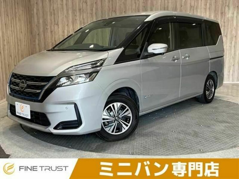 NISSAN　SERENA