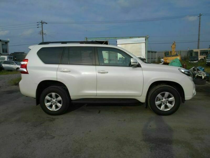 LAND CRUISER PRADO-7