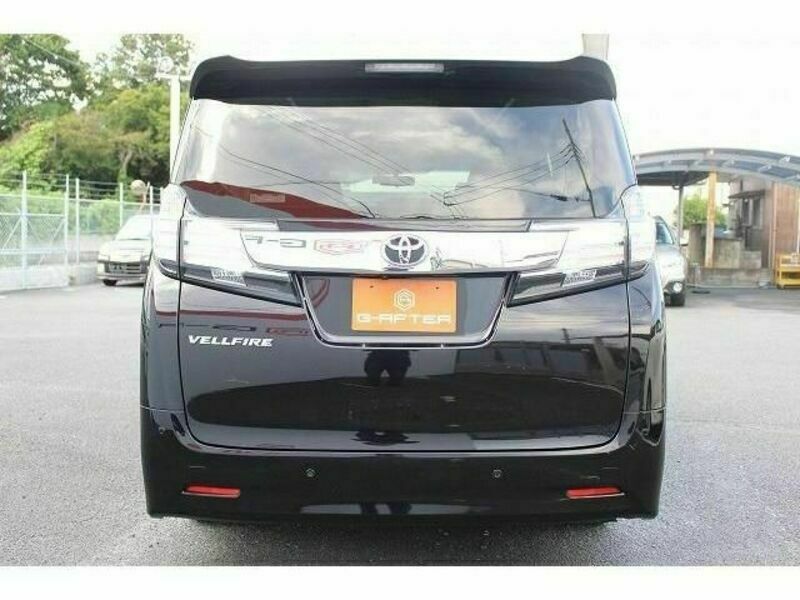 VELLFIRE-5