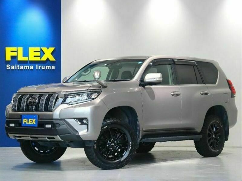 TOYOTA　LAND CRUISER PRADO