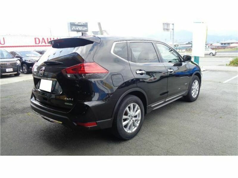 X-TRAIL-6