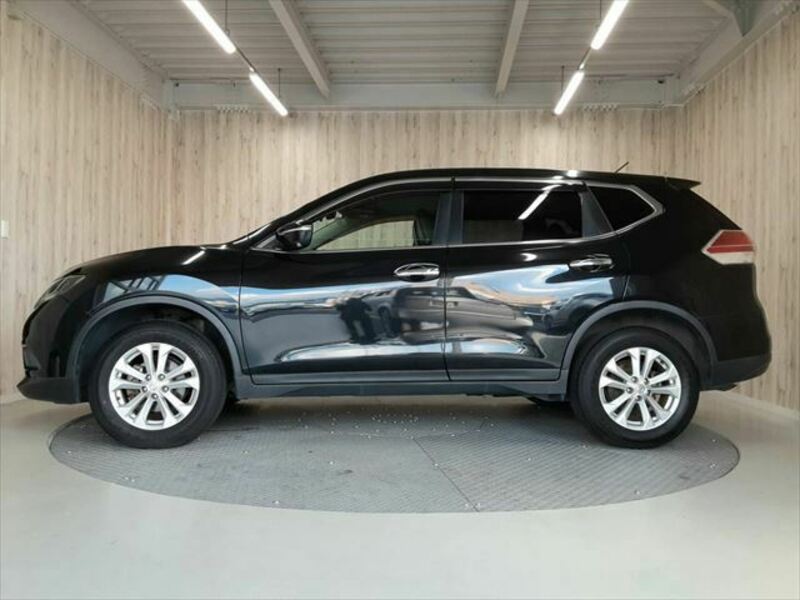 X-TRAIL-18