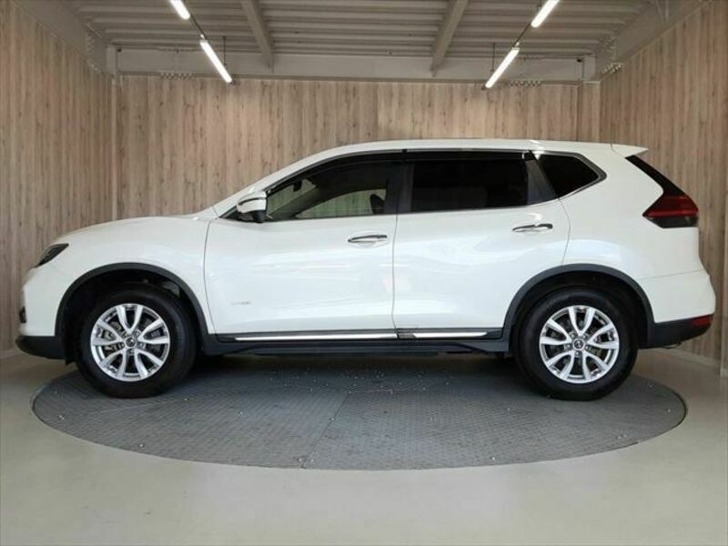 X-TRAIL-21