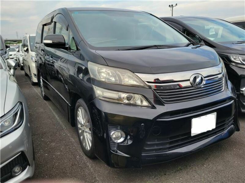 TOYOTA　VELLFIRE