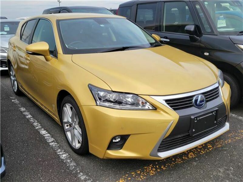 LEXUS　CT