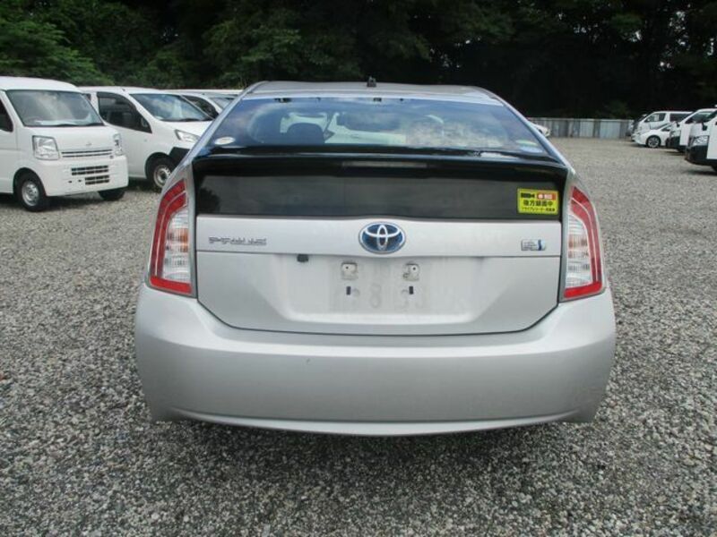 PRIUS-4