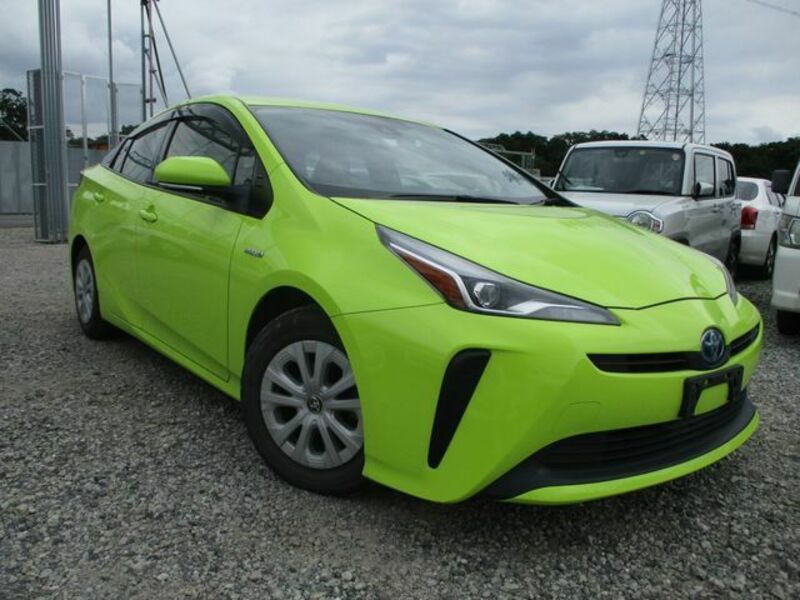 TOYOTA　PRIUS