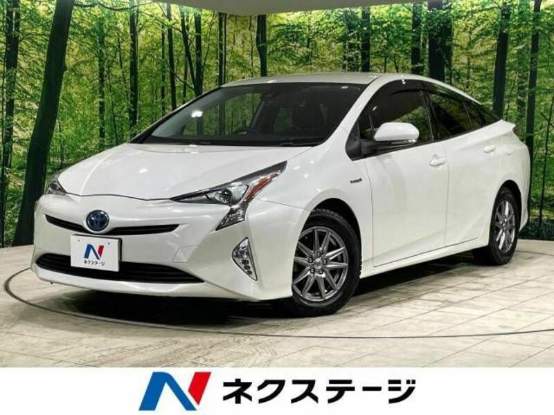 TOYOTA　PRIUS