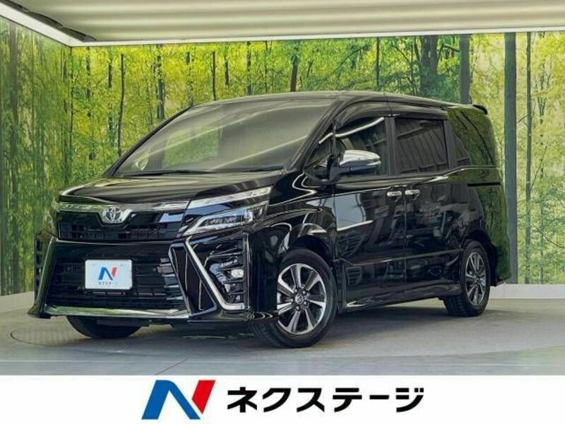 TOYOTA　VOXY