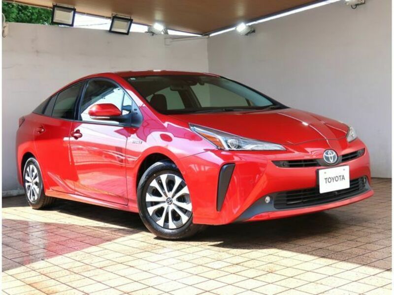 TOYOTA　PRIUS