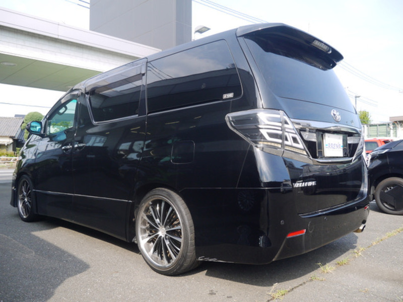 VELLFIRE-2